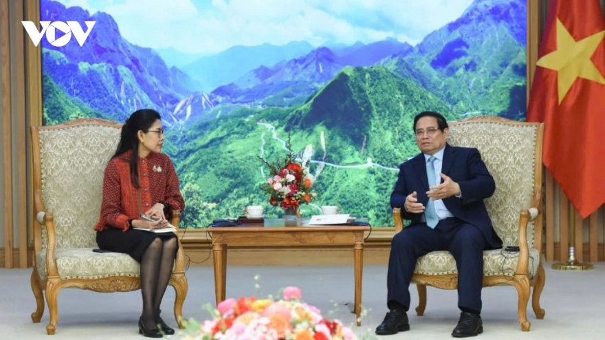 PM pushes for stronger cooperation between Vietnam and Thailand